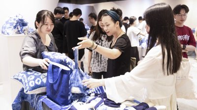 教育教学成果展|在手工扎染、蜡染工艺中感受传统之美